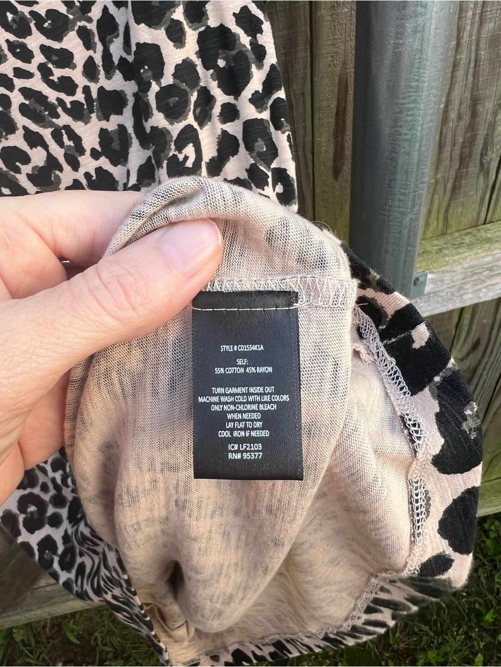 👗Sanctuary Leopard Print Short Sleeve T-Shirt Dress - Neutral Black & Tan - Picture 6 of 7